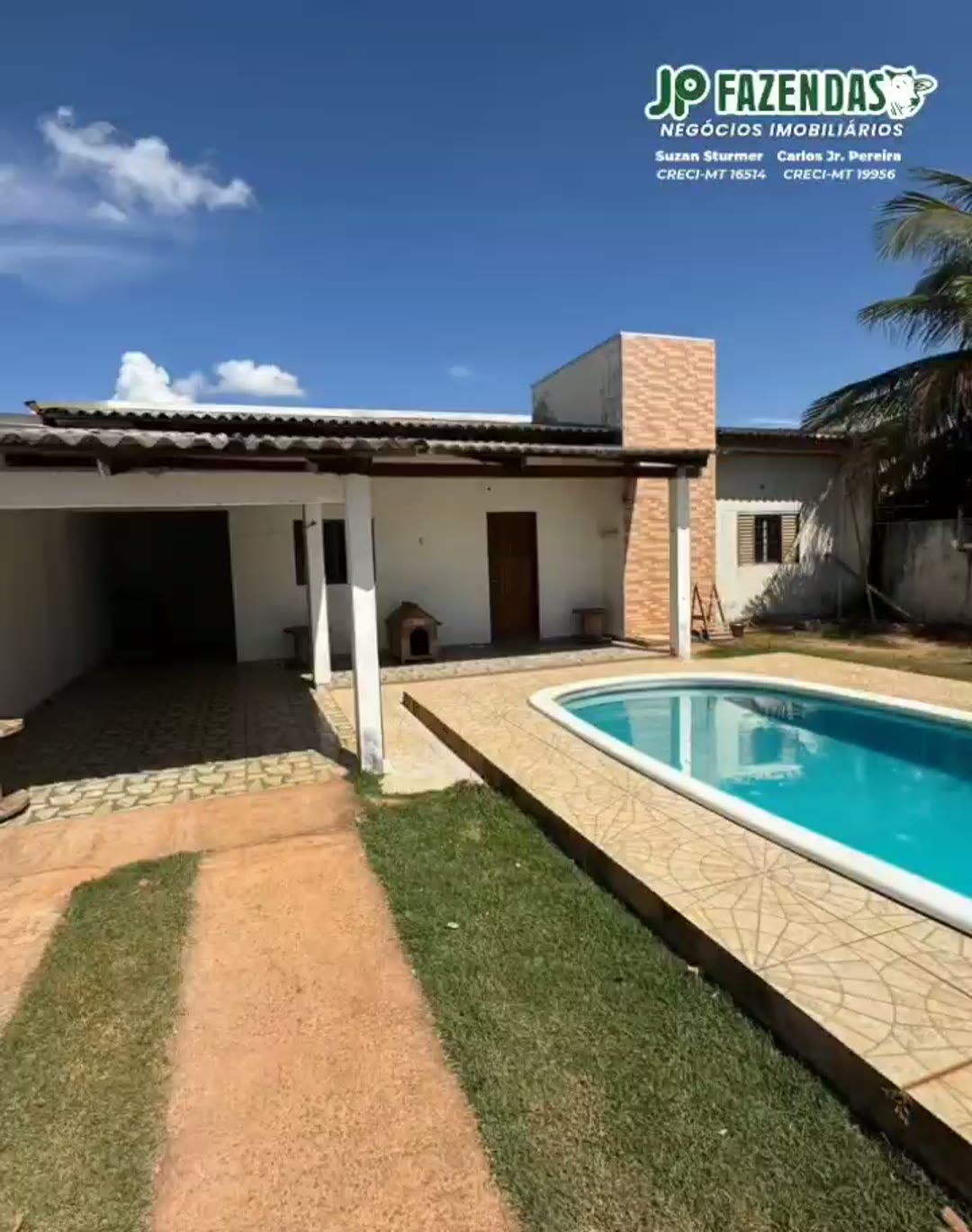 Duas casas com piscina no Jardim Santa Helena — Nova Ubiratã, MT